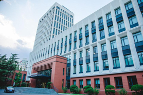 如何從技術(shù)驅(qū)動(dòng)提升到“數(shù)據(jù)思維”？哪些領(lǐng)域更適合與大數(shù)據(jù)融合后發(fā)現(xiàn)新的價(jià)值？