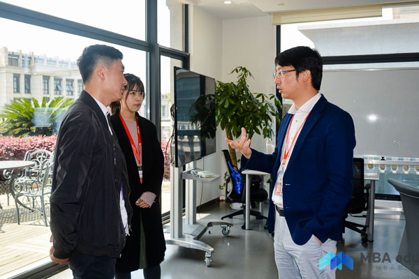 1525336818983845.jpg MBA.edu (4 - 5).jpg